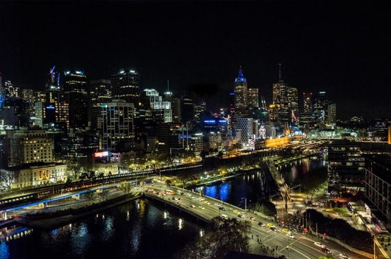 Melbourne Blick auf die Stadt bei Nacht